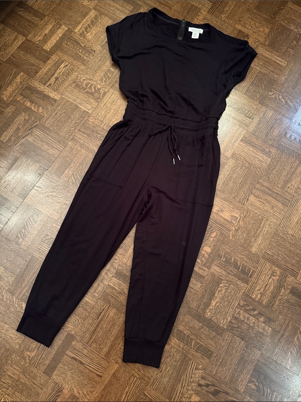 Rachel Zoe Black Short-Sleeve Drawstring Jumpsuit size XS